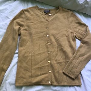 Size XS tan cashmere EUC cardigan sooo soft